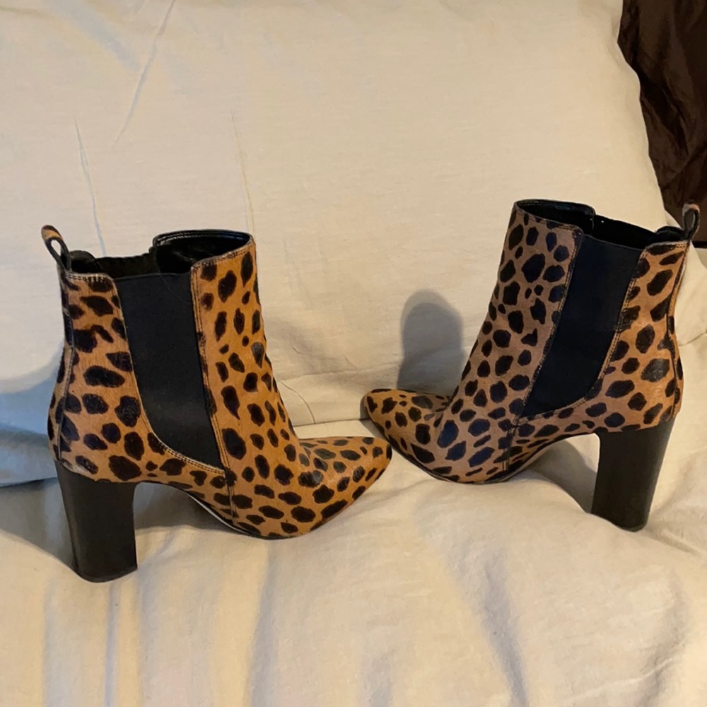 Pull on booties
